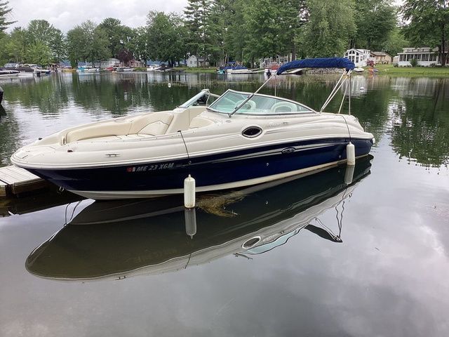 2008 Sea Ray 240 Sundeck