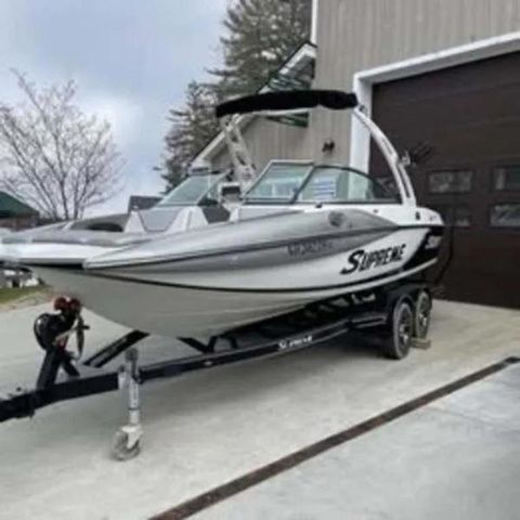 2014 Supreme S21