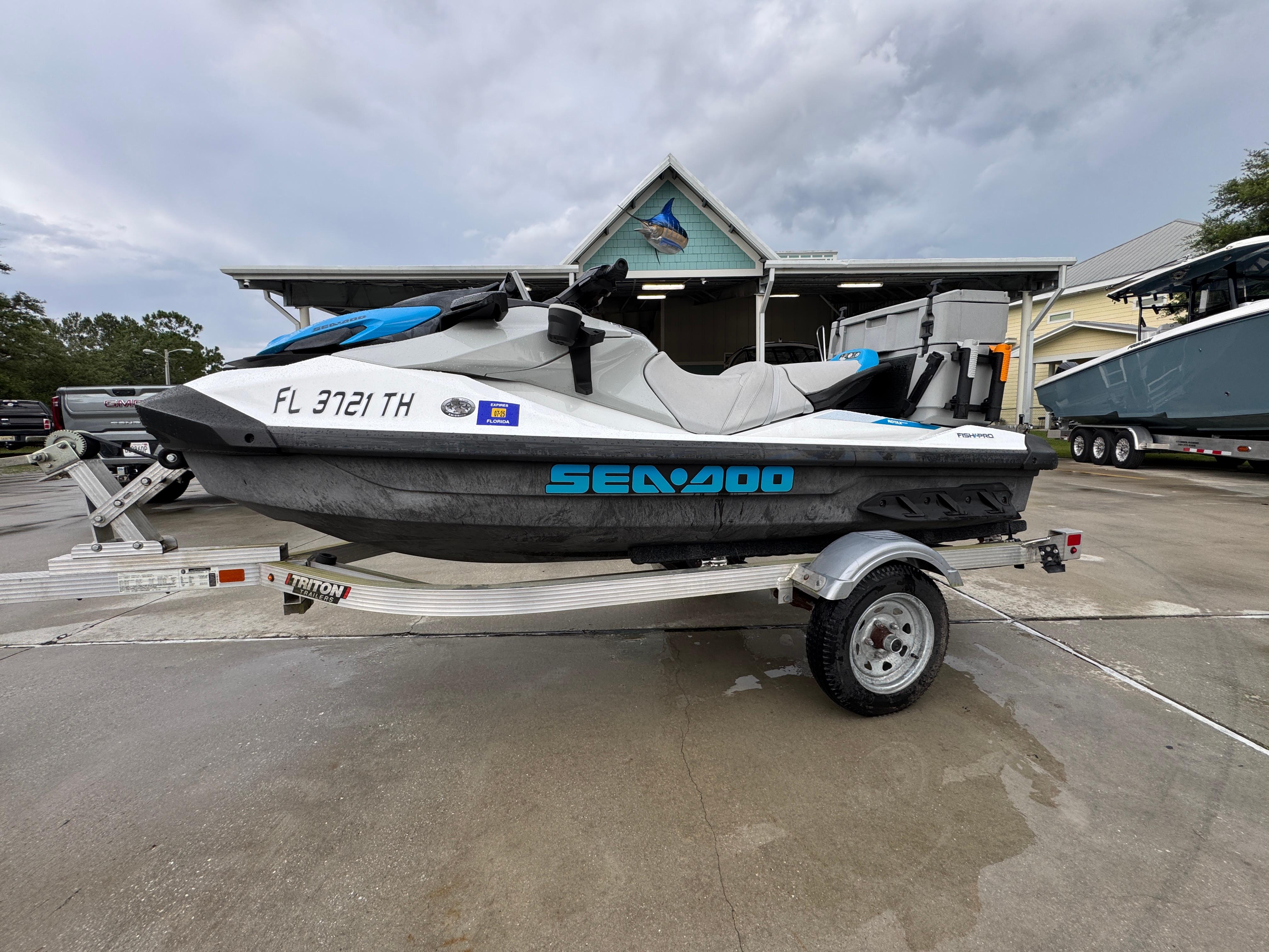 2022 Sea-Doo Fish Pro Scout