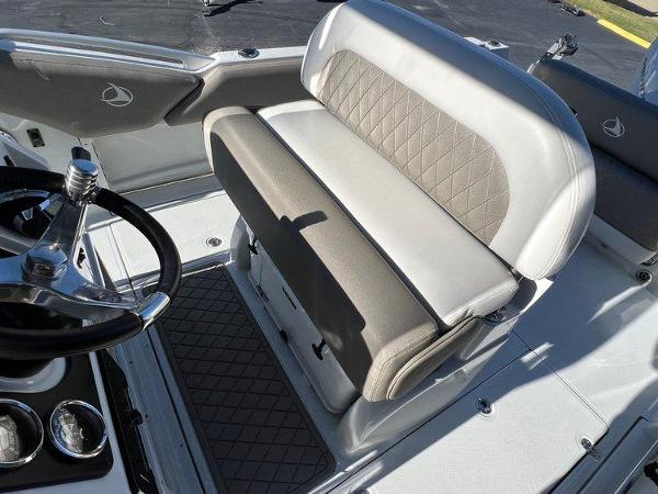 2020 Finseeker 230 CC