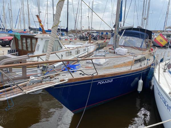 1986 Puma 37