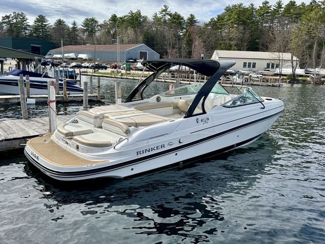 2015 Rinker 276 Captiva