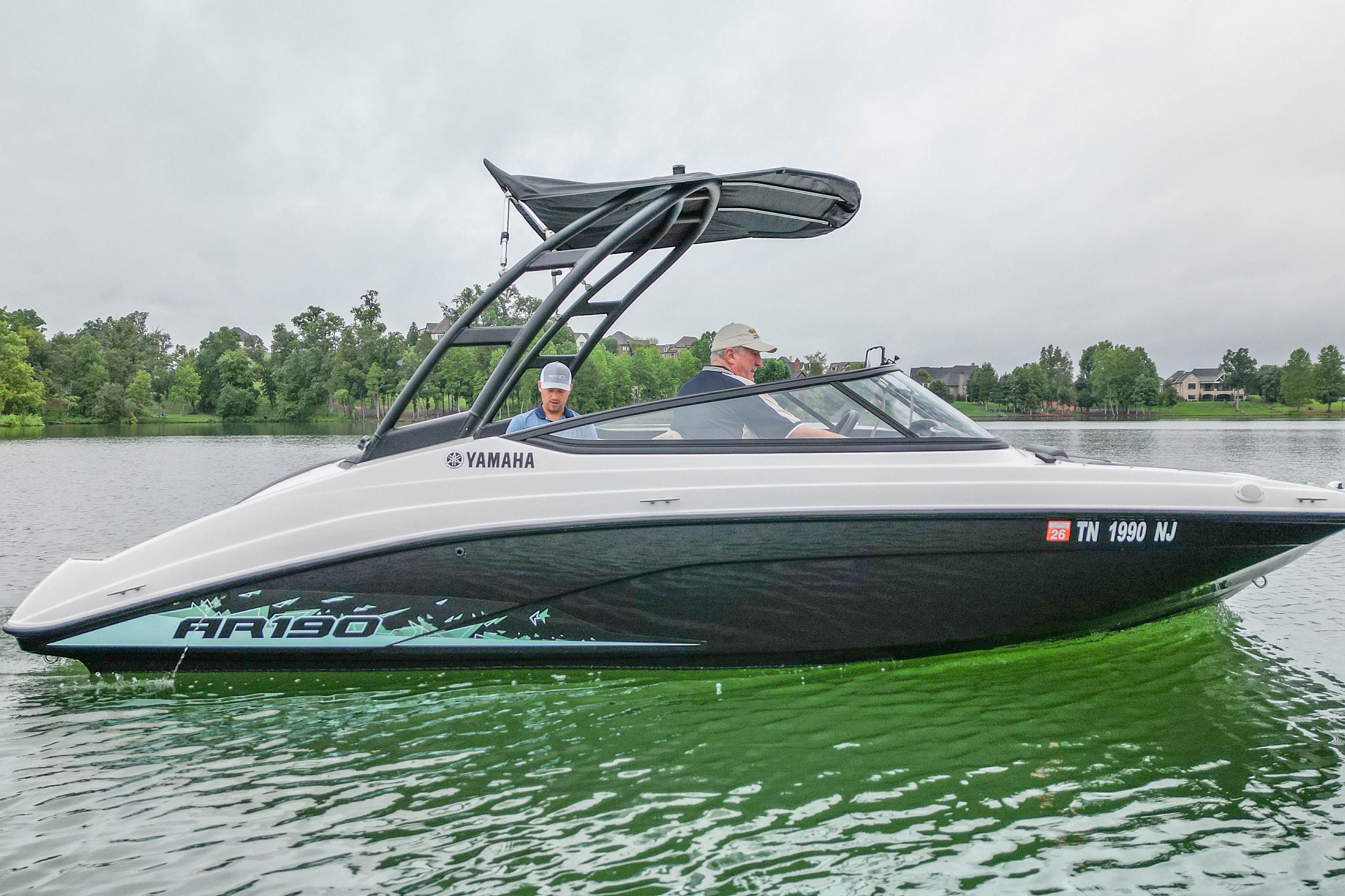 2023 Yamaha Boats AR190