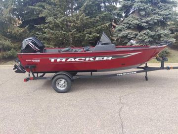 2025 Tracker Pro Guide V-16 SC