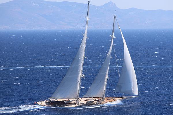 Ada Yacht Modern classic schooner ZENITH Dykstra Classic Schooner