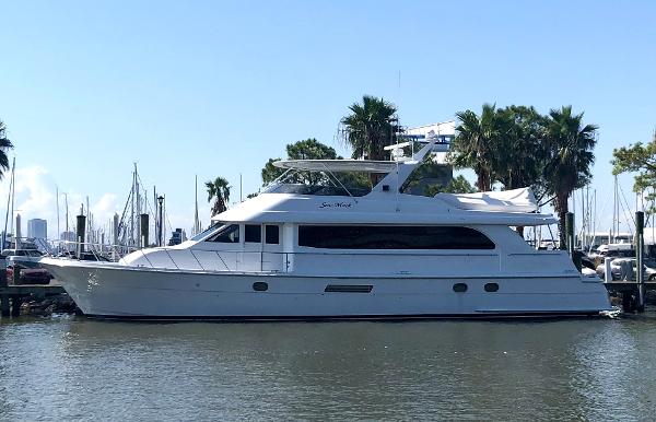 2001 Hatteras 75 Cockpit Motor Yacht