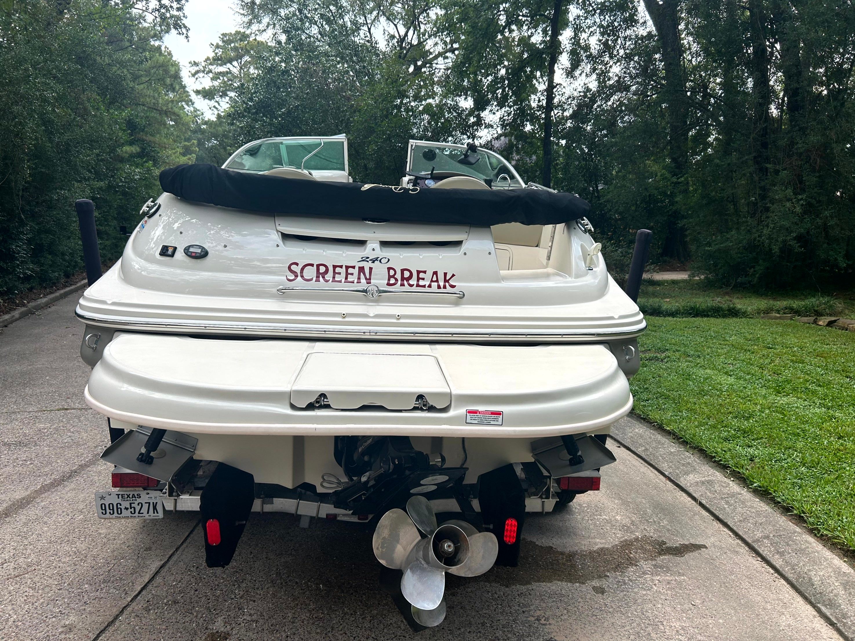 2005 Sea Ray 240 Sundeck