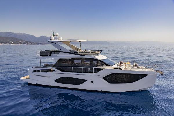 Absolute 56 Flybridge Profile
