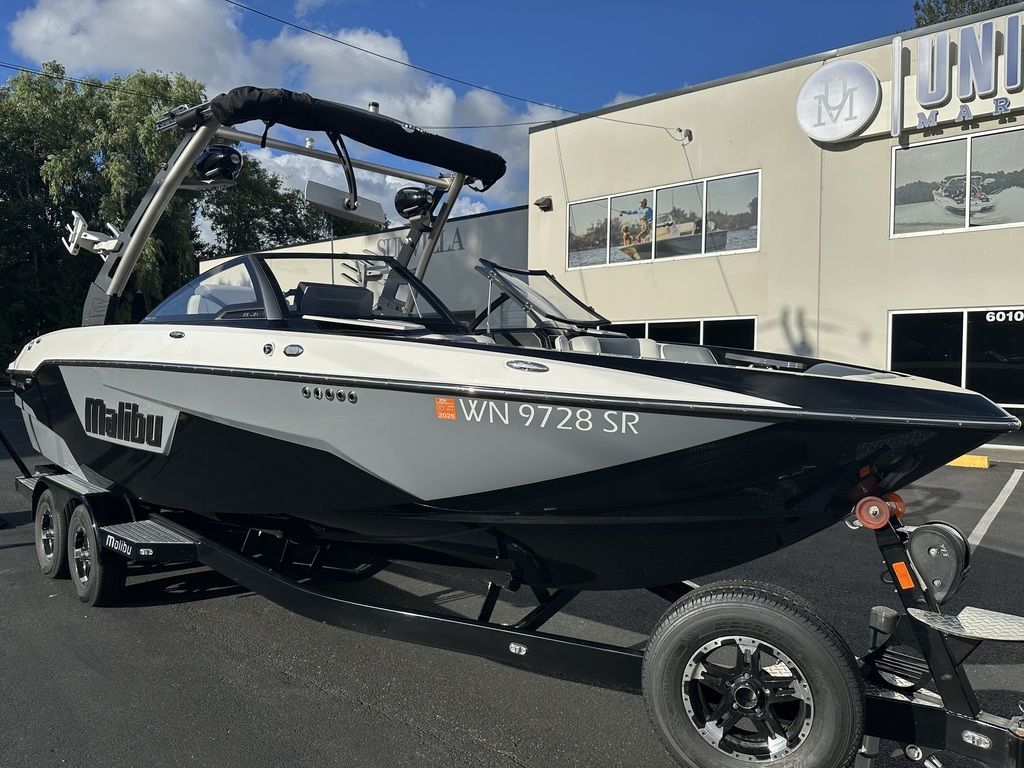 2019 Malibu Wakesetter 25 LSV