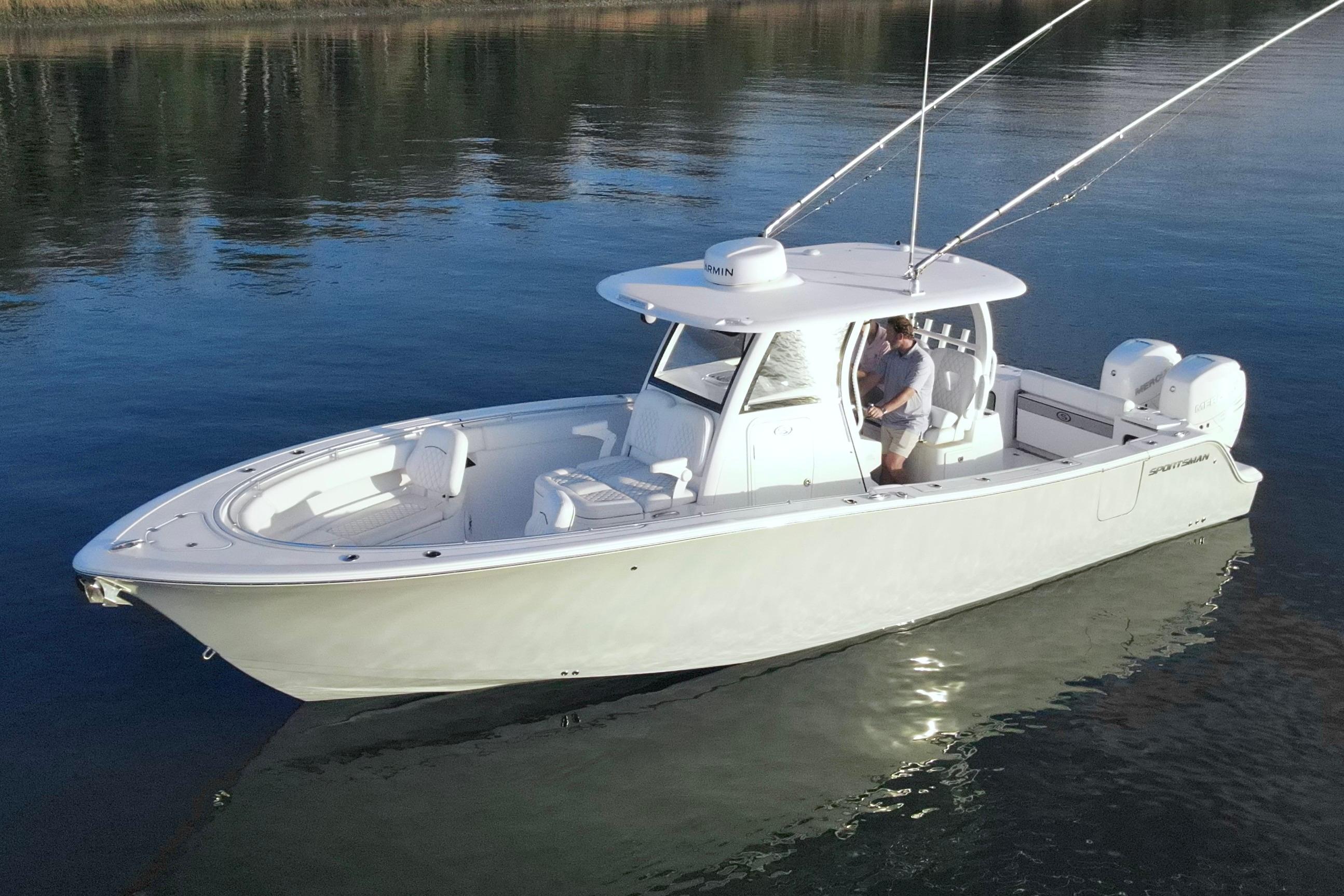 2022 Sportsman Open 322 Center Console