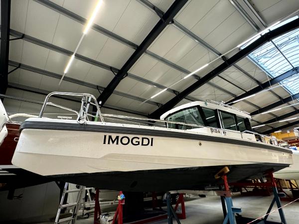 2017 Axopar 28 AFT CABIN