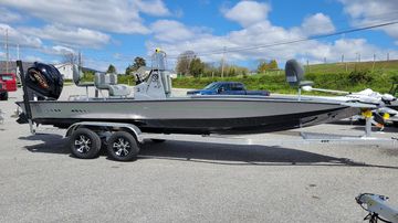 2025 Xpress H24 Bay w/ Yamaha Vmax 250 SHO (In stock!)