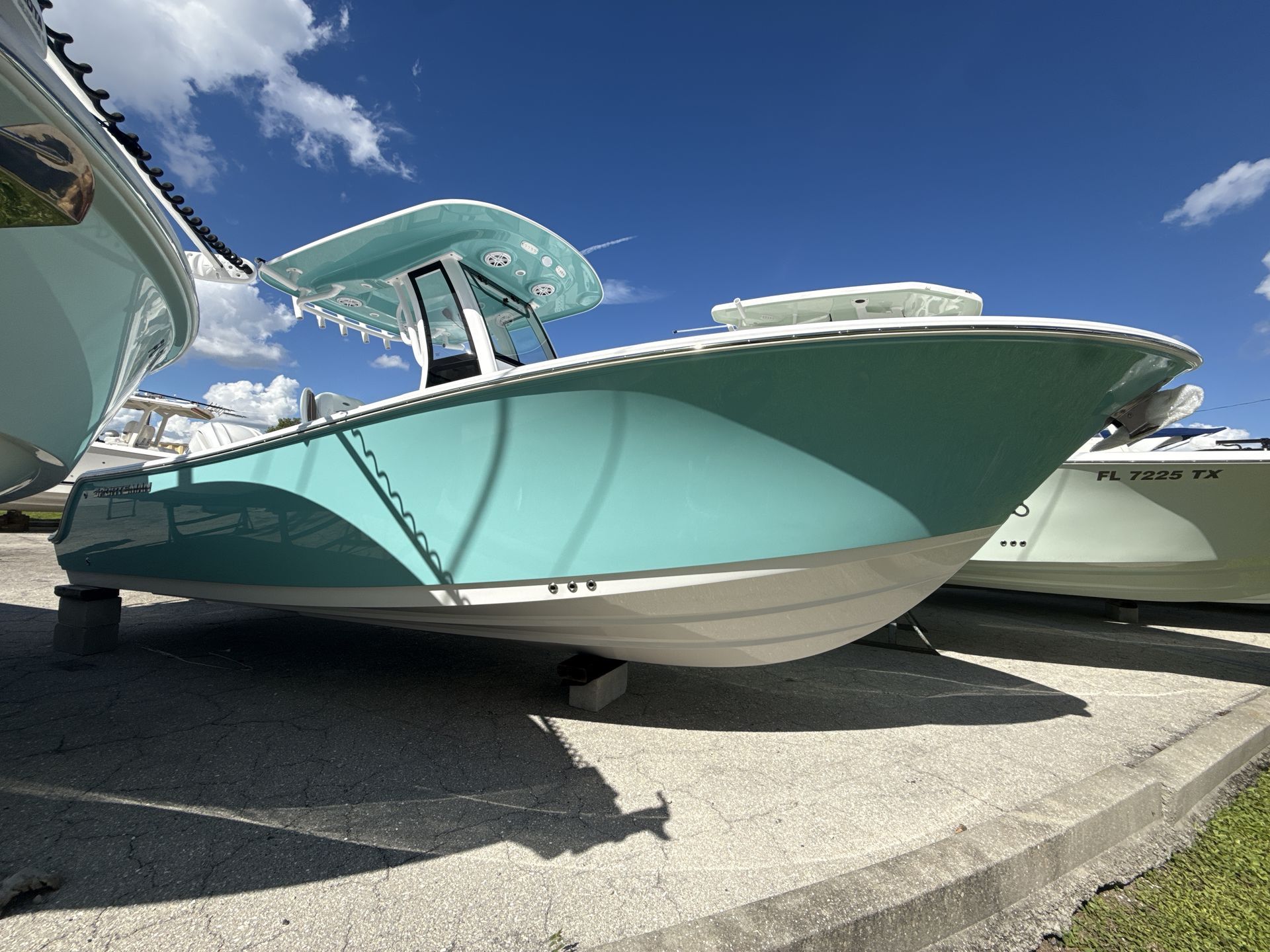 2026 Sportsman Open 232 Center Console