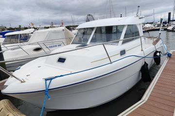 2001 Beneteau Antares 7.10
