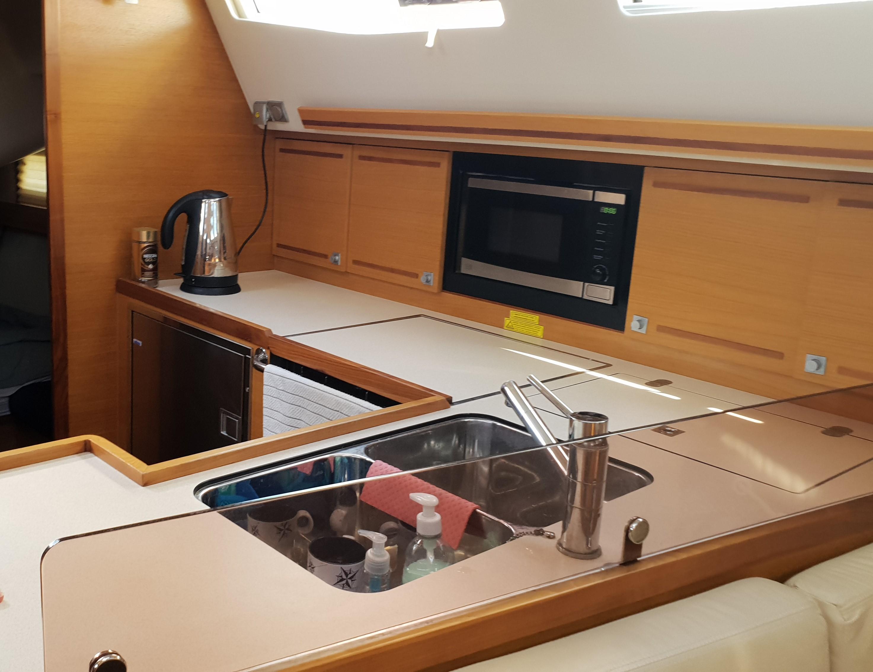 2011 Elan 444