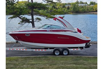 2023 Crownline 270 CR