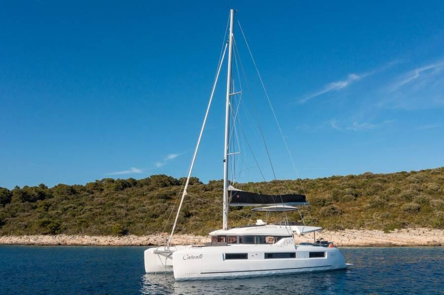 2024 Lagoon 51