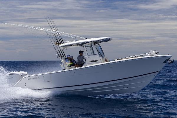 2026 Cobia 285 Center Console
