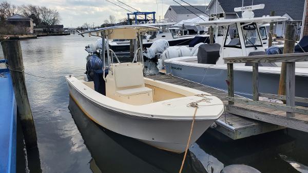 2025 Jones Brothers 23 Cape Fisherman