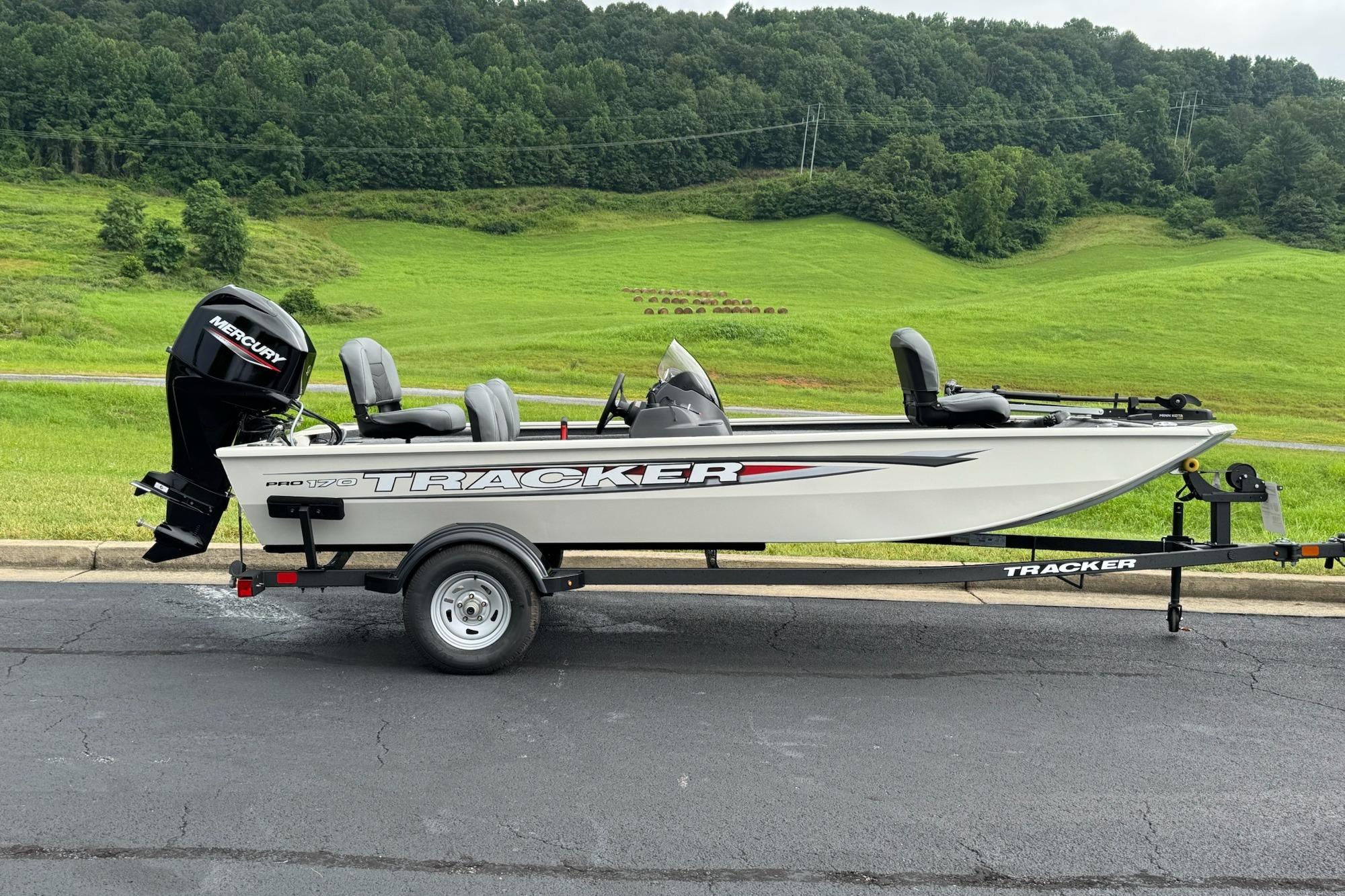 2026 Tracker Pro 170