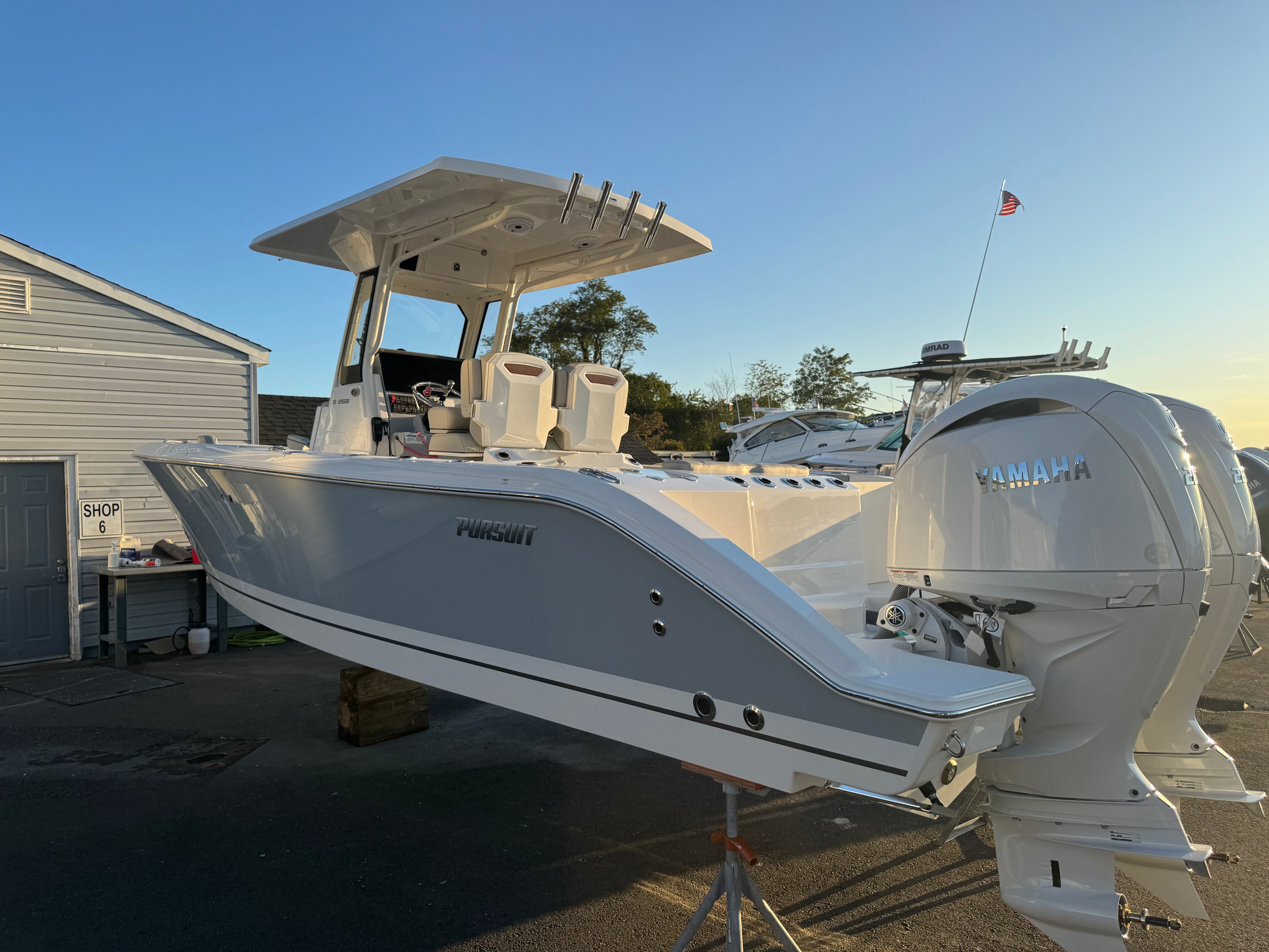 2026 Pursuit S 268 Sport