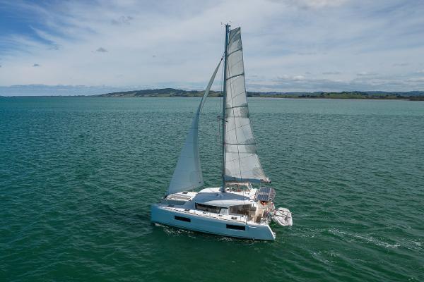 2021 Lagoon 40
