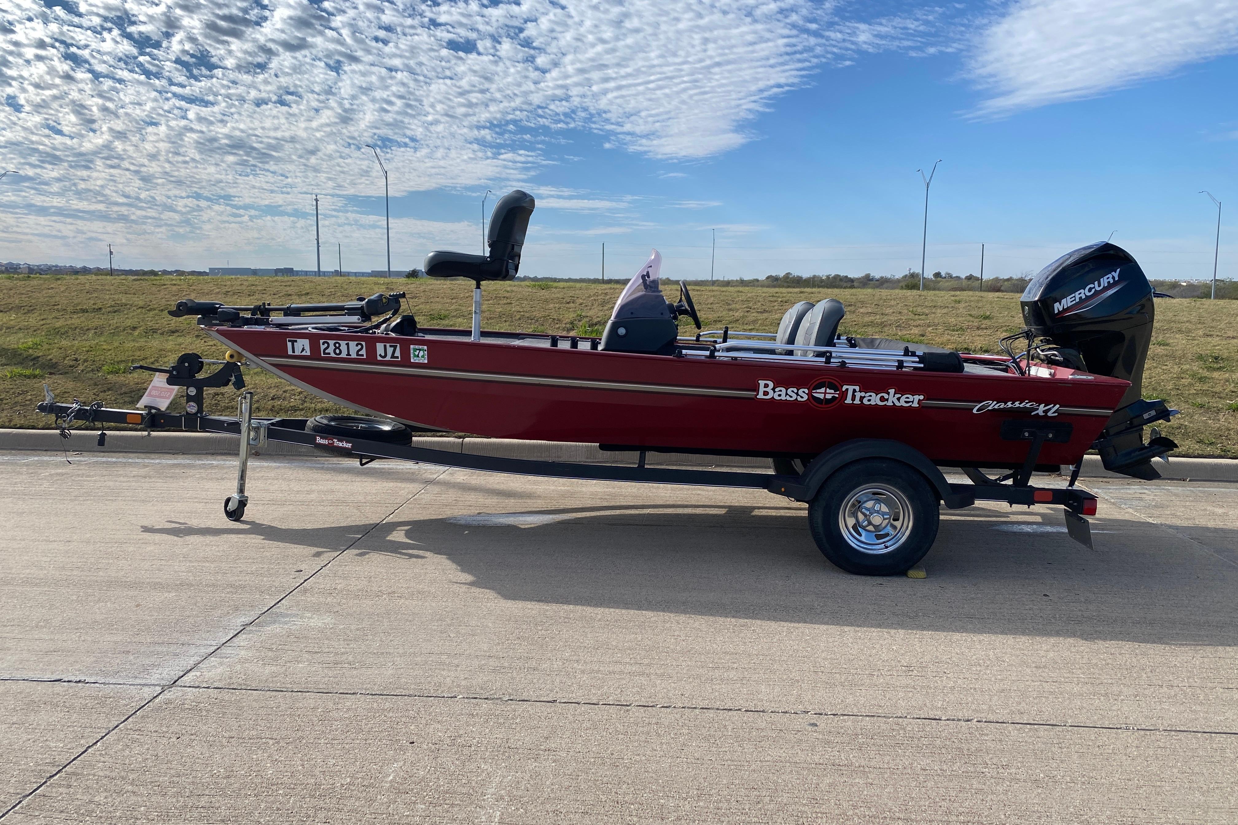 2021 Tracker Bass Tracker Classic XL