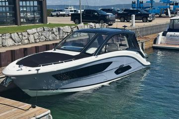2023 Sea Ray Sundancer 370 Outboard