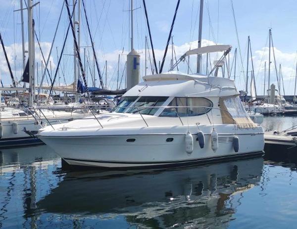 2005 Jeanneau Prestige 32