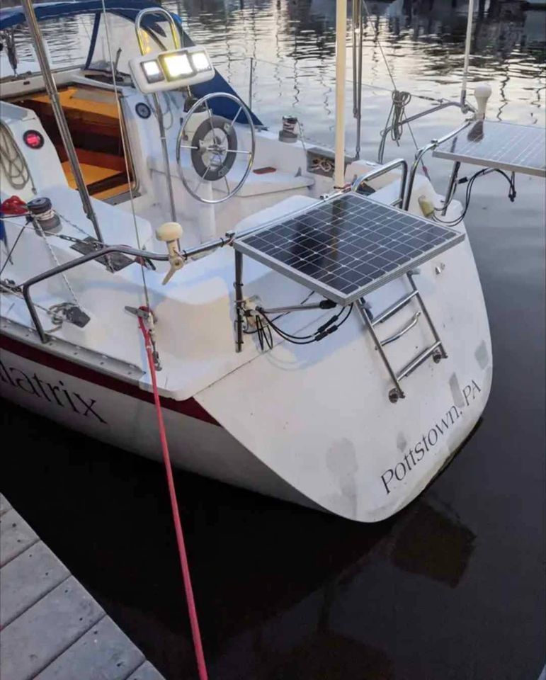 1984 Hunter 31