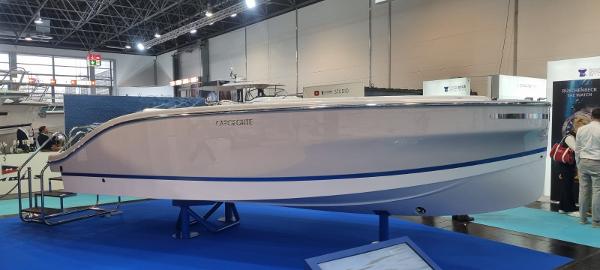 2025 Capoforte SQ240i by Invictus