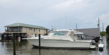 1992 Tiara Yachts 43 Open