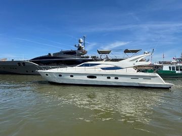 2003 Ferretti Yachts 620