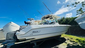 2023 Boston Whaler 330 Outrage