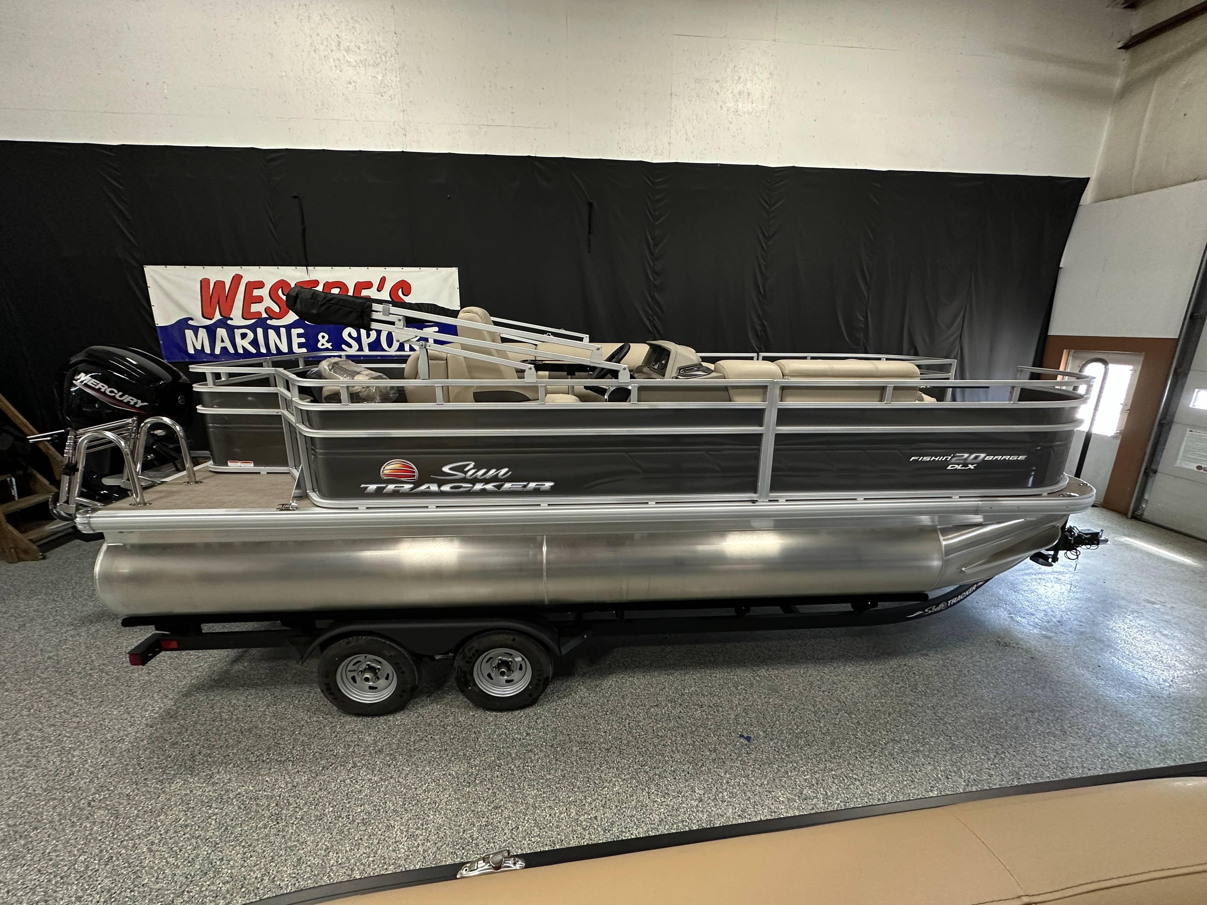2025 Sun Tracker Fishin' Barge 20 DLX