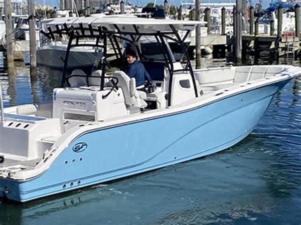 2025 Sea Fox 328 Commander Center Console