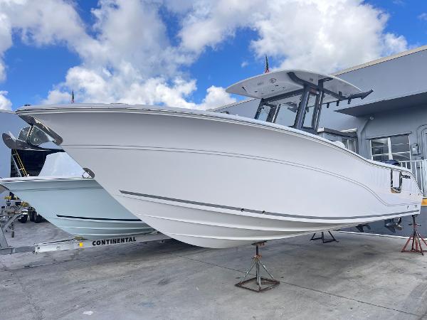 2025 Sea Fox 268 Commander