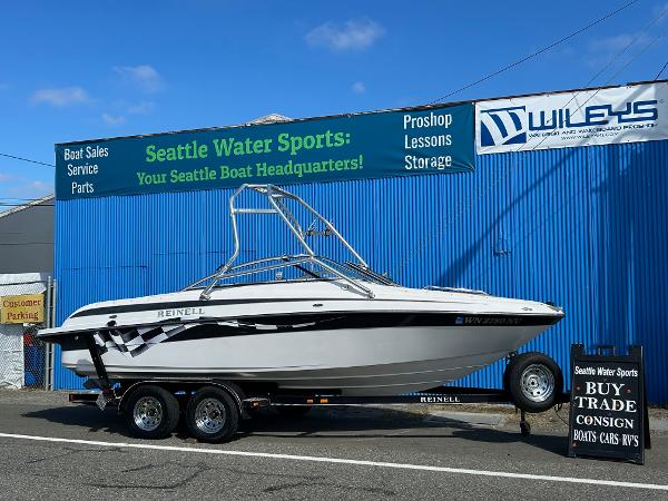 2007 Reinell 220 LSE