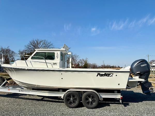2025 Parker 2420 Sport Cabin