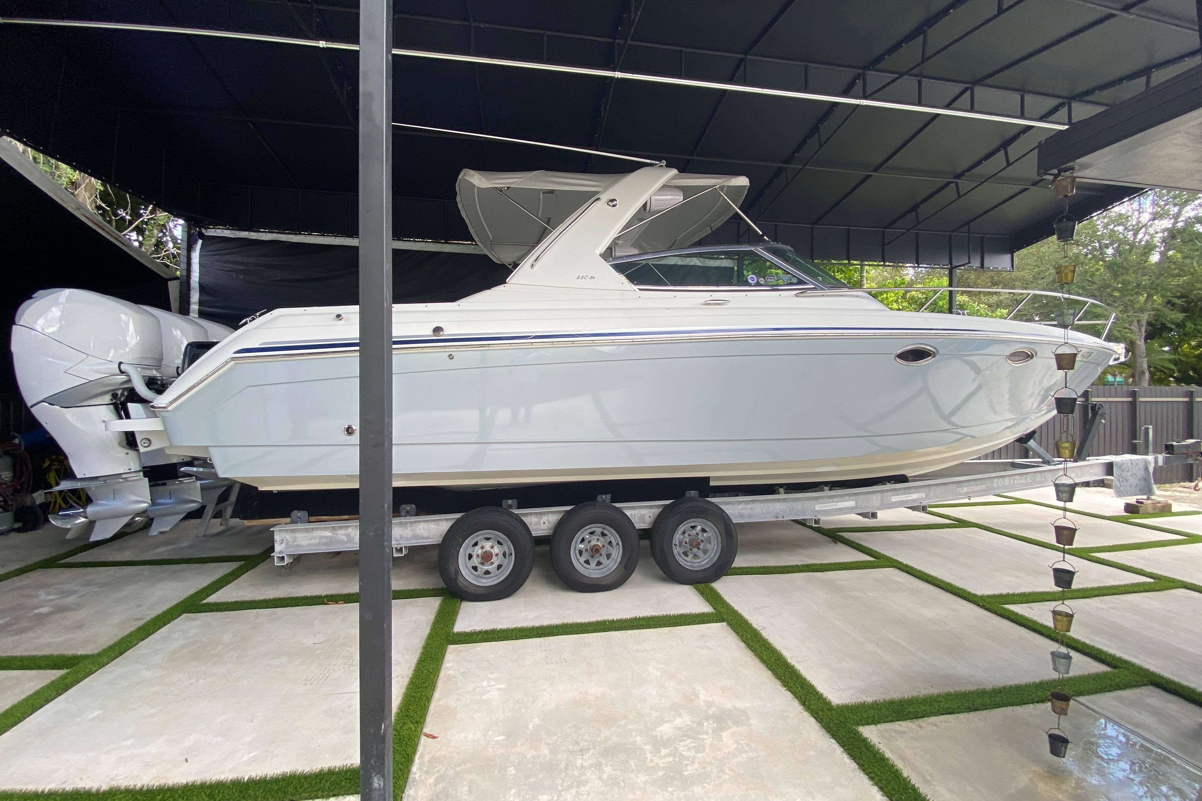 2005 Formula 330 Sun Sport