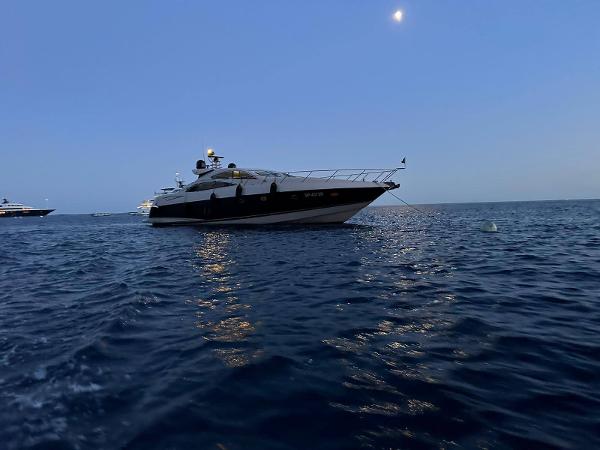 Sunseeker Predator 72