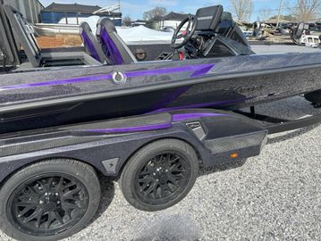 2025 iKon LX20