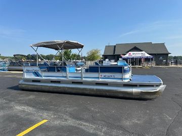 1989 AquaPatio 24