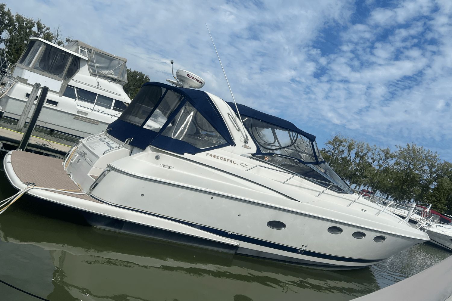 2002 Regal Commodore 3860