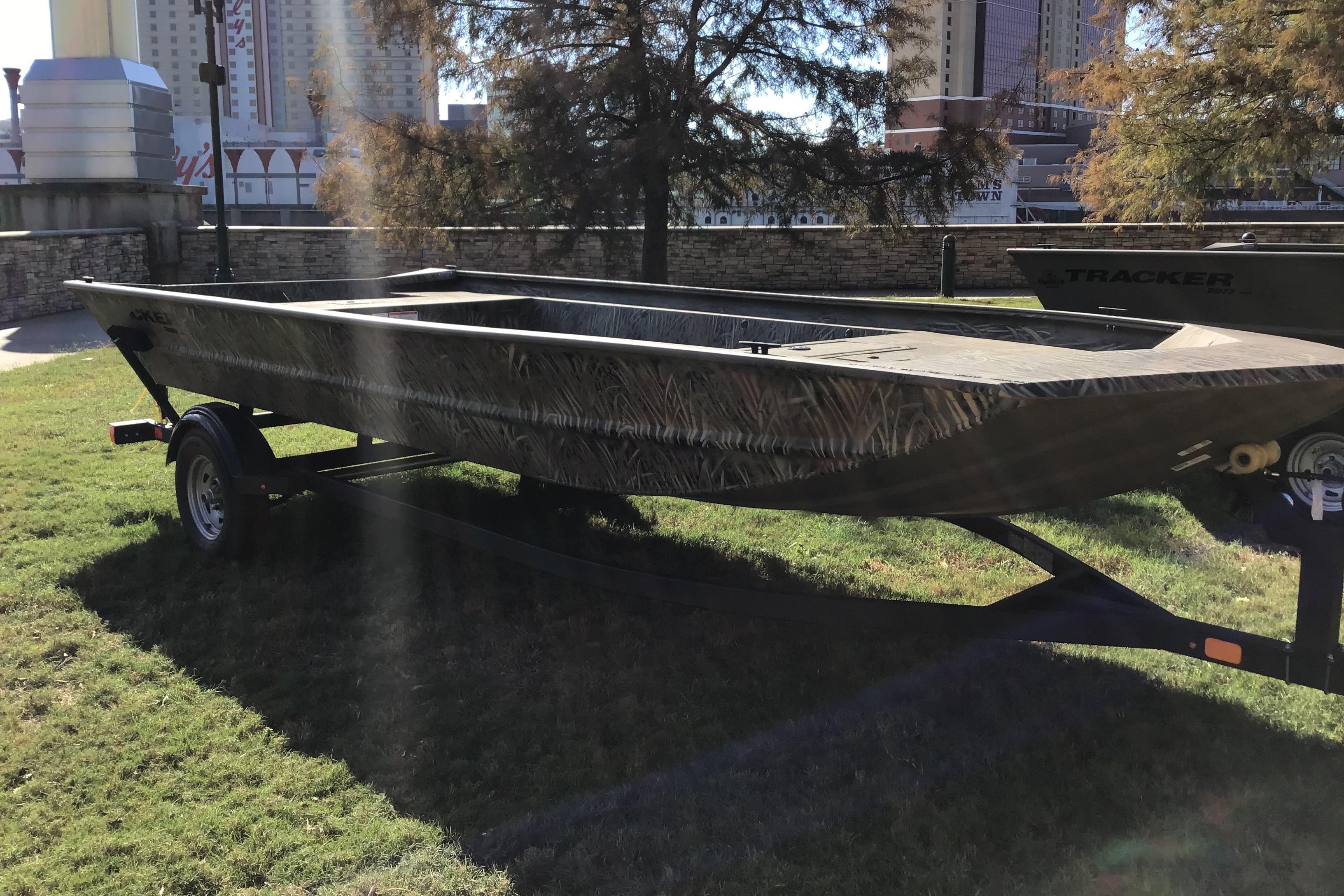 2026 Tracker Grizzly 1860 Utility