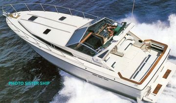 1989 Sea Ray 390 Express Cruiser