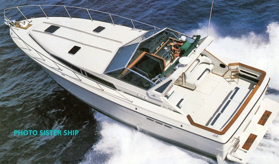 1989 Sea Ray 390 Express Cruiser