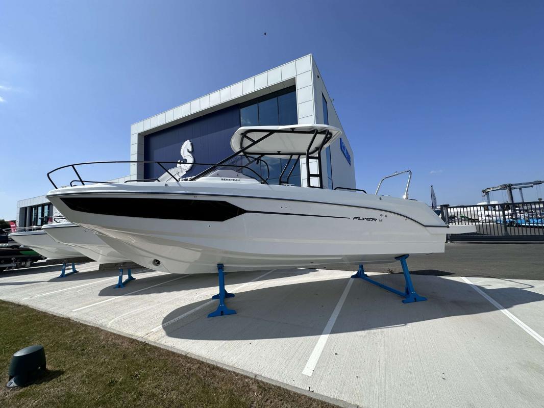 Beneteau FLYER 8 SUNDECK V2