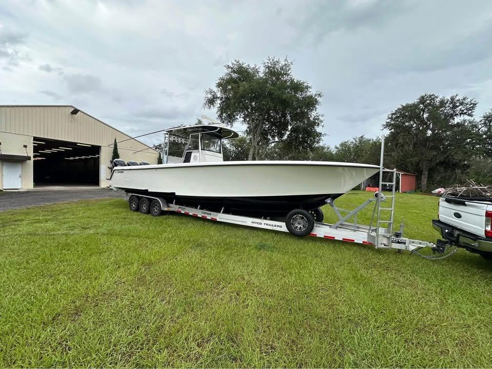 2019 Contender 39 ST