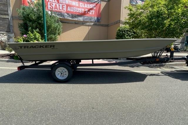 2026 Tracker Grizzly 1648 Utility
